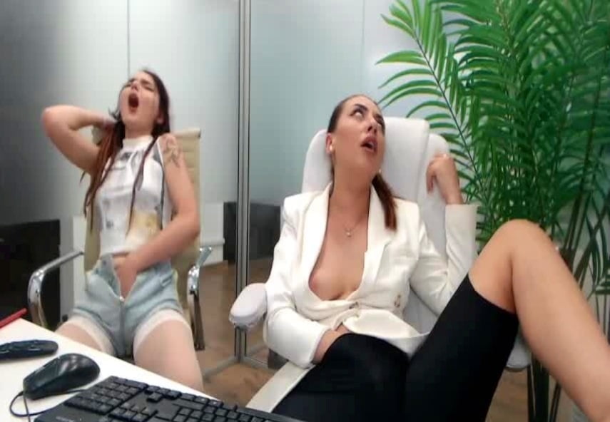 Frauenpower 2020
 #92427118