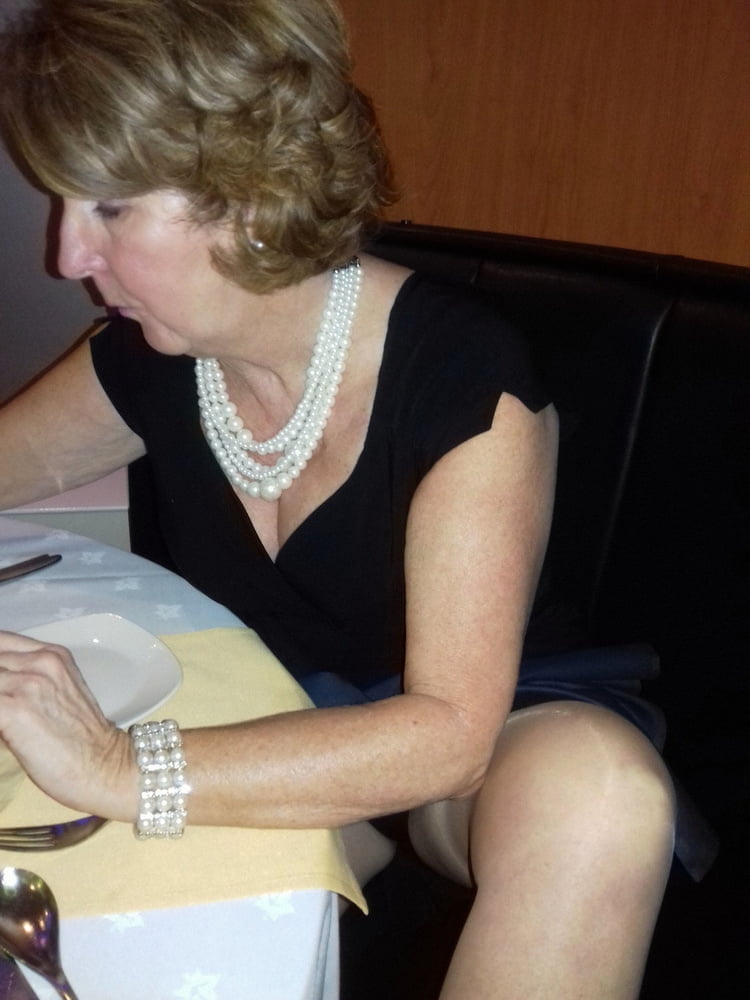 Matures mix 85
 #90231959