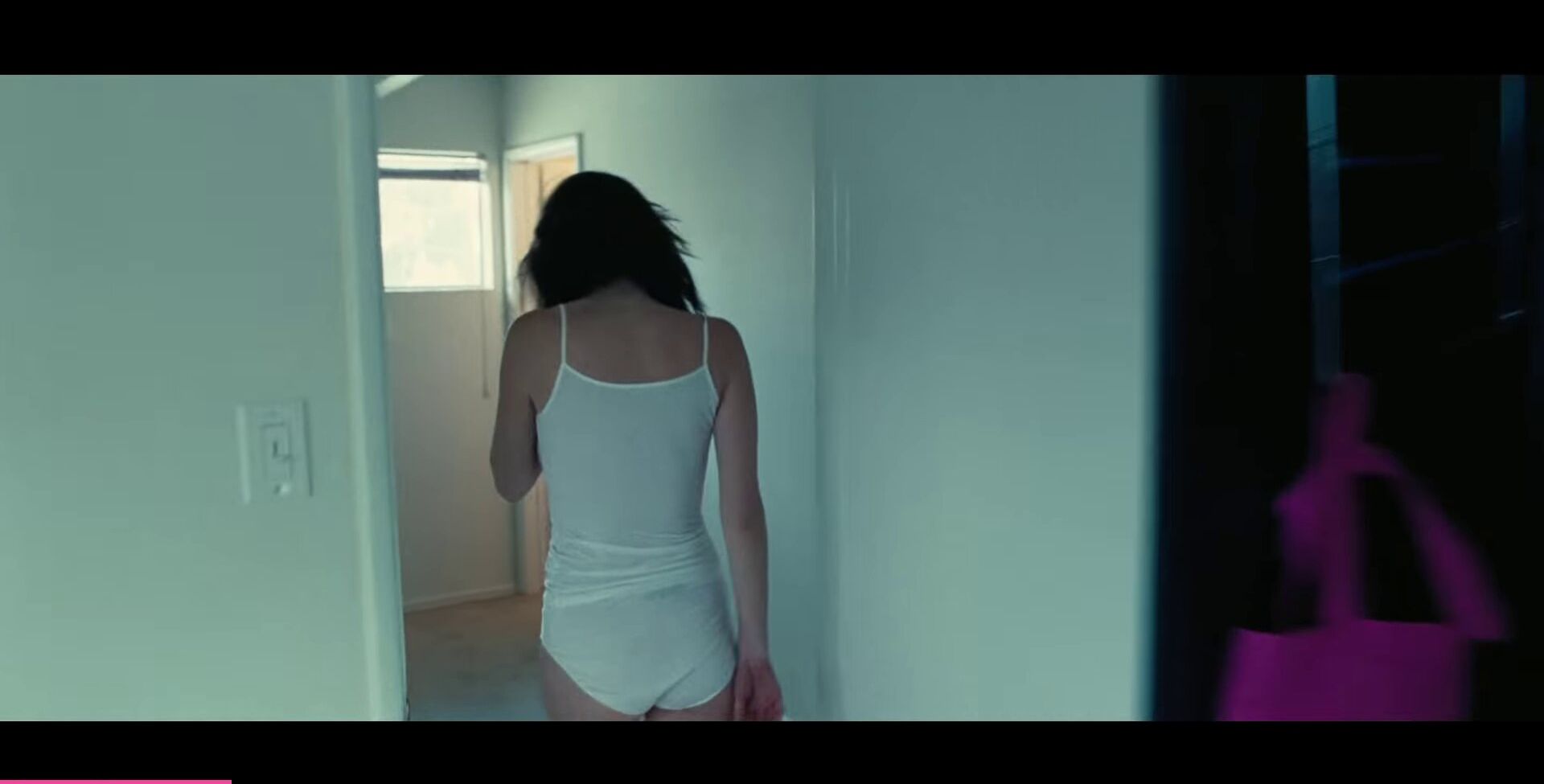 Danielle Haim desnuda #108523922