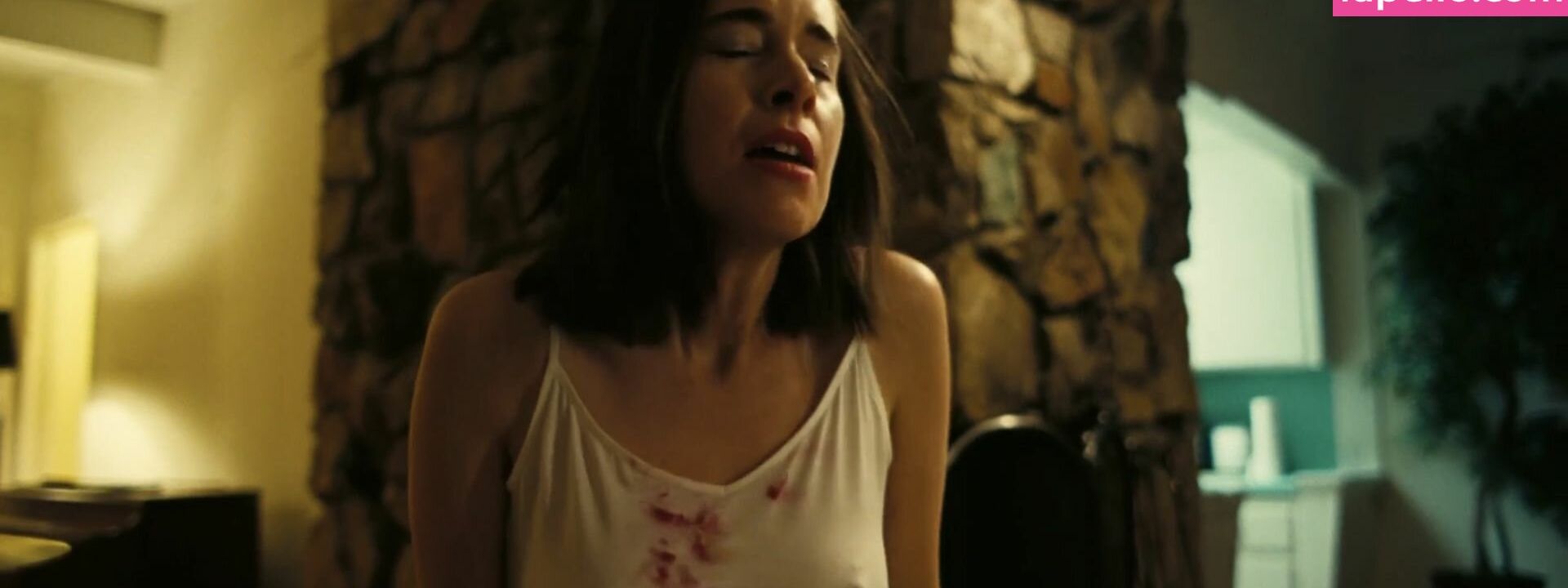 Danielle Haim desnuda #108523974