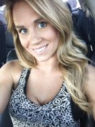 Blonde milf fake tits selfie - Hot Nude