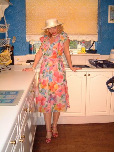 ドレスとスリップ
 #96524845