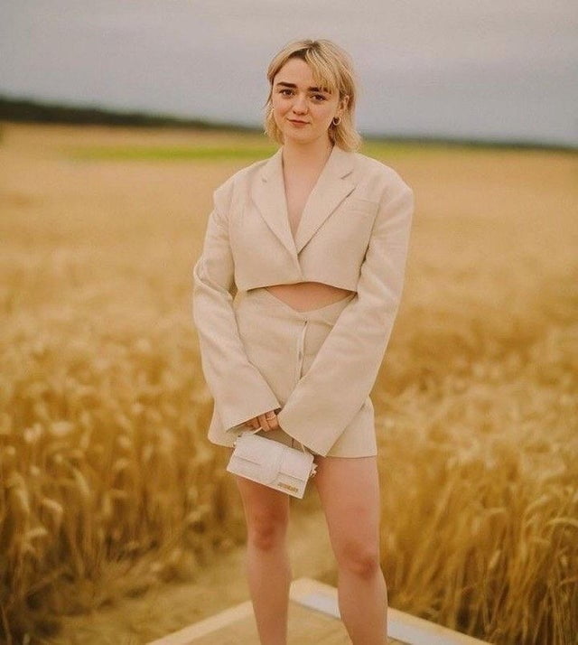 Cum to maisie williams 06
 #88564848