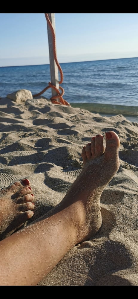 Sonntagnachmittag Füße am Strand
 #89816554