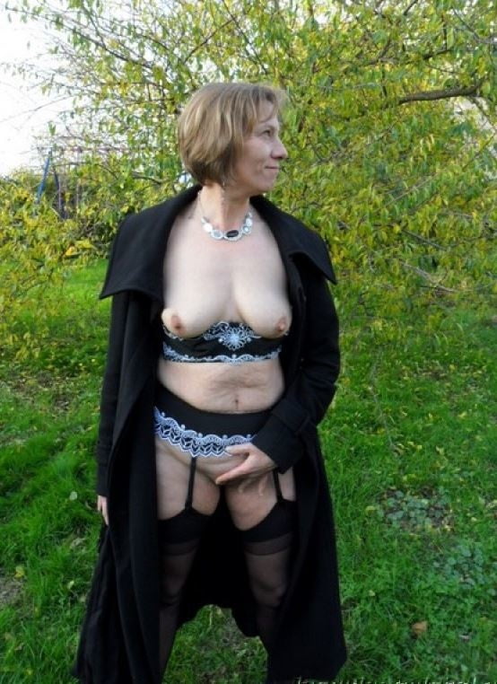 Frau Schlampe Exponate ( Mutter ist eine Schlampe )
 #91895714