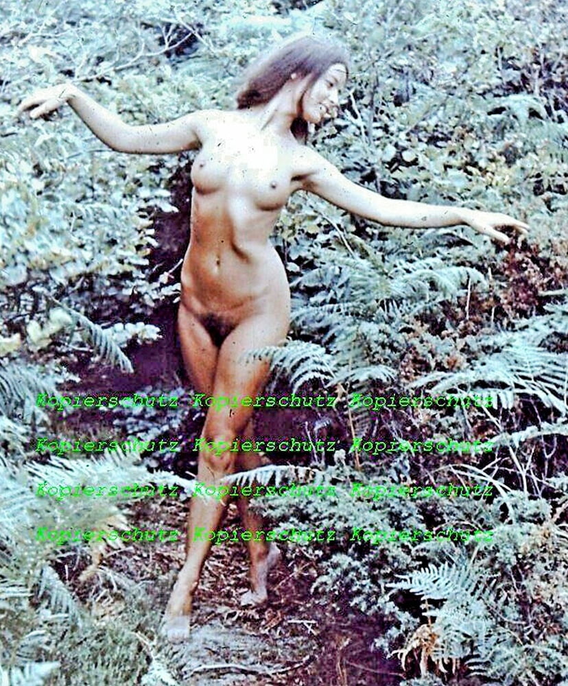 Haarige nackte natürliche Frauen
 #101591601