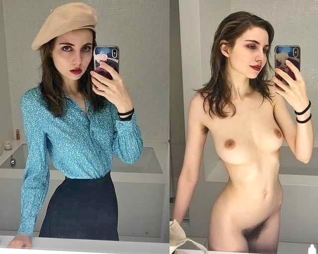 Chicas delgadas y esbeltas, 95 años.
 #81764650