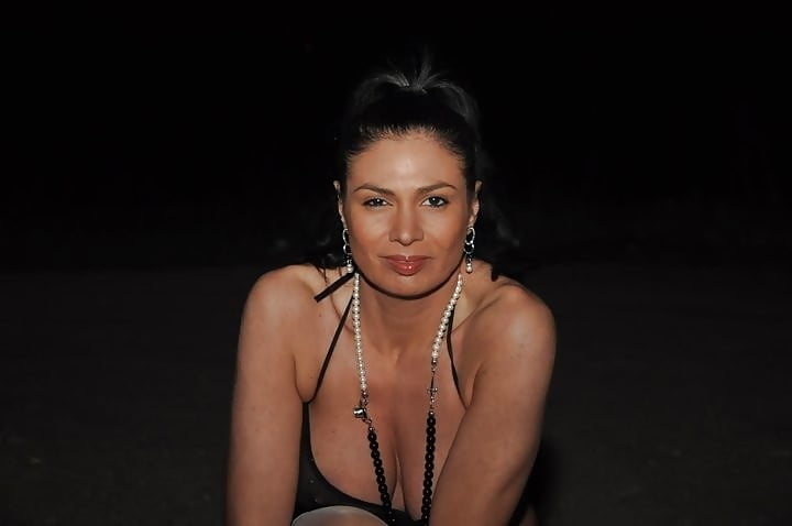 Italienisch ausgesetzt Milf Mama große Titten webslut webwhore Masse favs
 #96968451