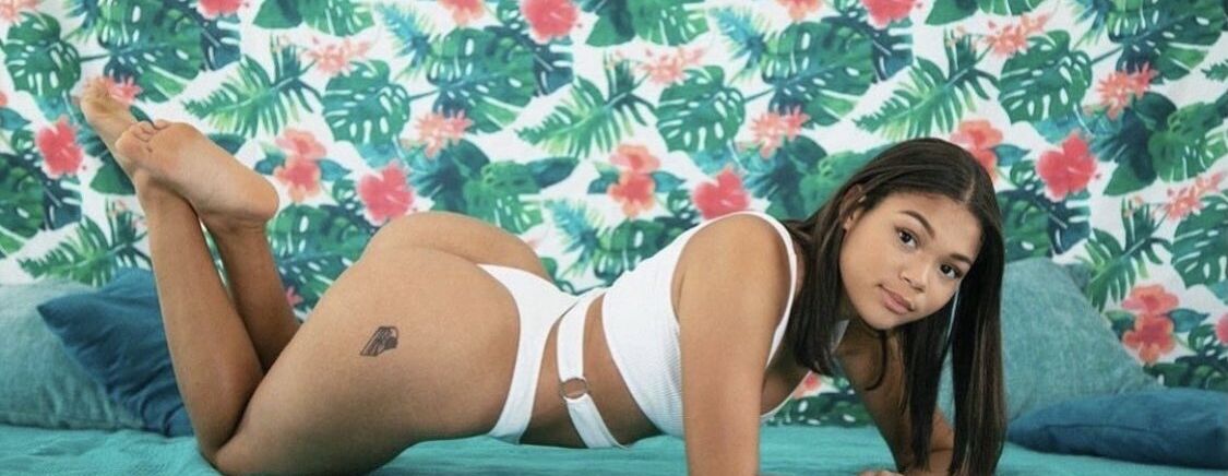 Michelle Anderson nude #109671850