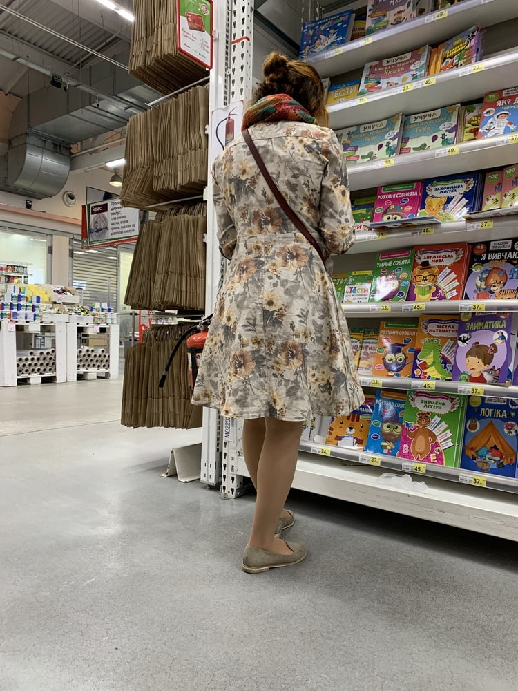 Upskirt in bookmall
 #97478068